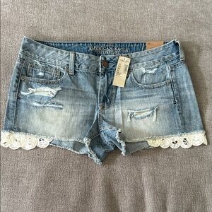 NWT American Eagle Outfitters “shortie” Shorts with Distressed Lace Trim